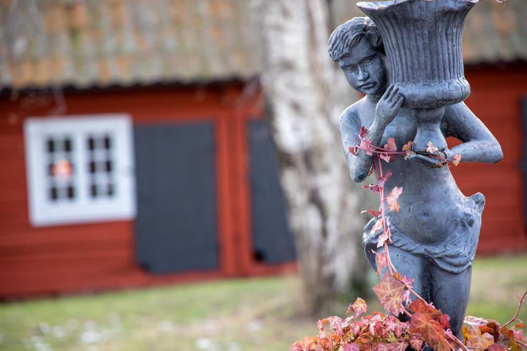 Hem Till Garden Boutique Hotel Vasteras Bagian luar foto