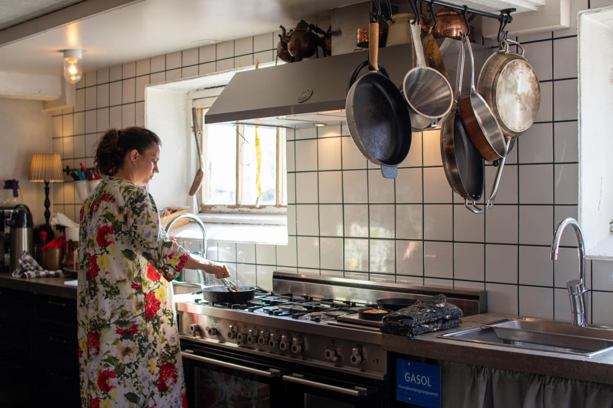 Hem Till Garden Boutique Hotel Vasteras Bagian luar foto