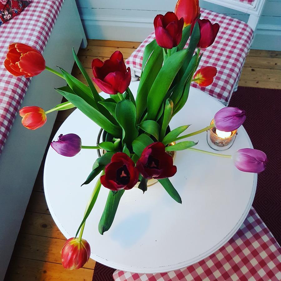 Hem Till Garden Boutique Hotel Vasteras Bagian luar foto