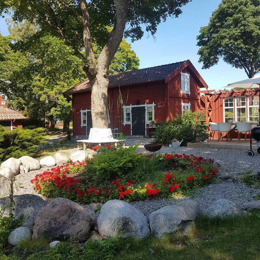 Hem Till Garden Boutique Hotel Vasteras Bagian luar foto